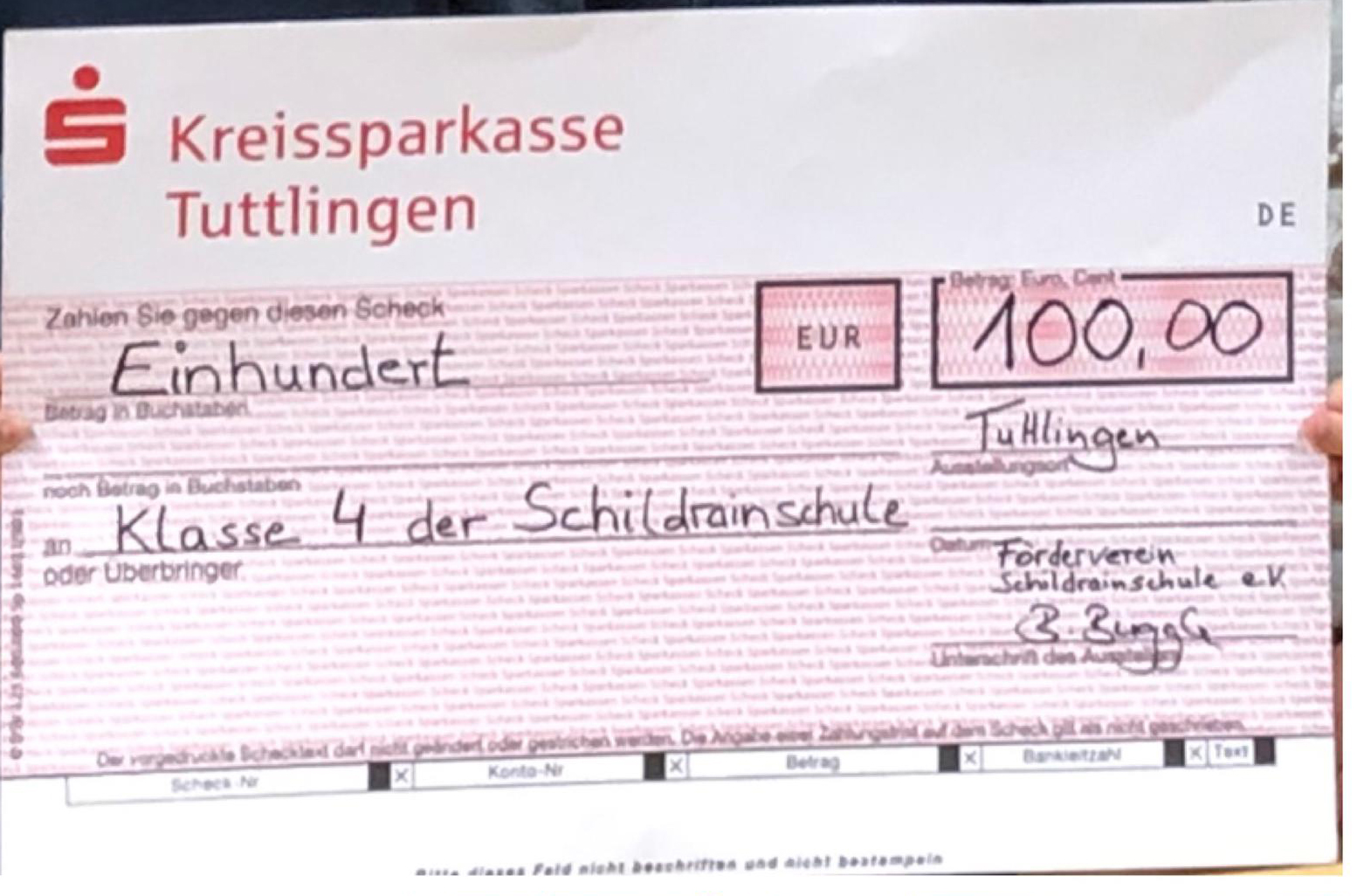 Scheck für die Viertklässler